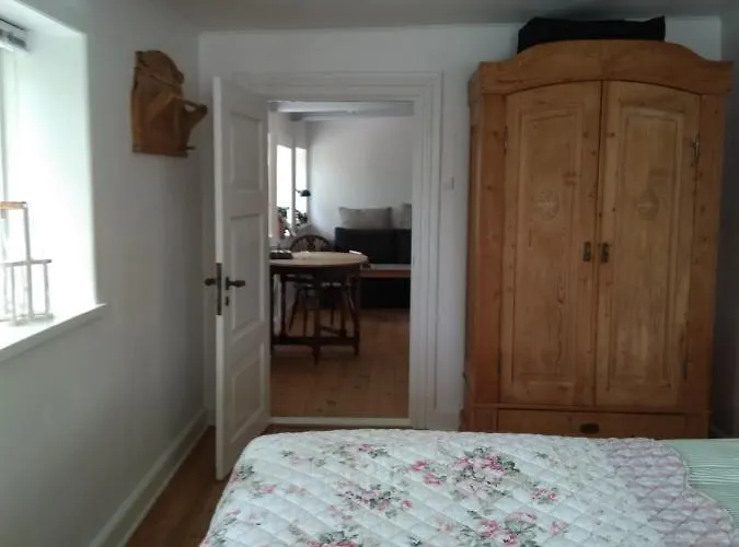 Baekgaarden Lyndelse